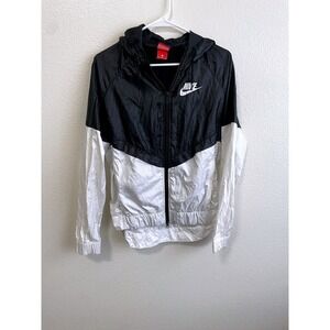 Nike Size Medium Windrunner Jacket Full Zip Lightweight Black White‎ Coat Unisex